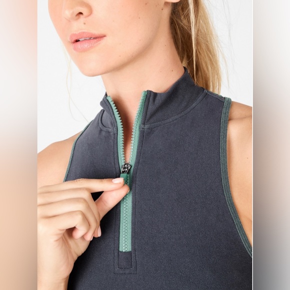 Fabletics quarter zip top, dark teal - Picture 5 of 5